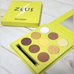 Beyond Zeus 9 Colors Shimmer & Matte Professional Eyeshadow Pallete - New In Box